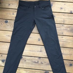 Lululemon commuter pant